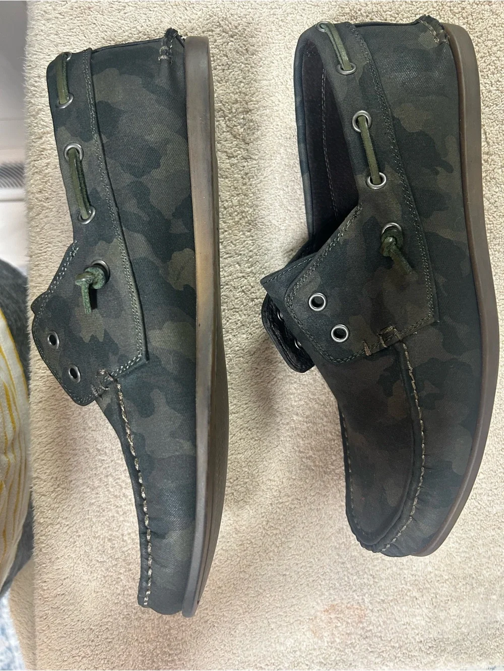 JOHN VARVATOS USA DARK CAMO PATTERNED SCHOONER BOAT SHOES. New size 9